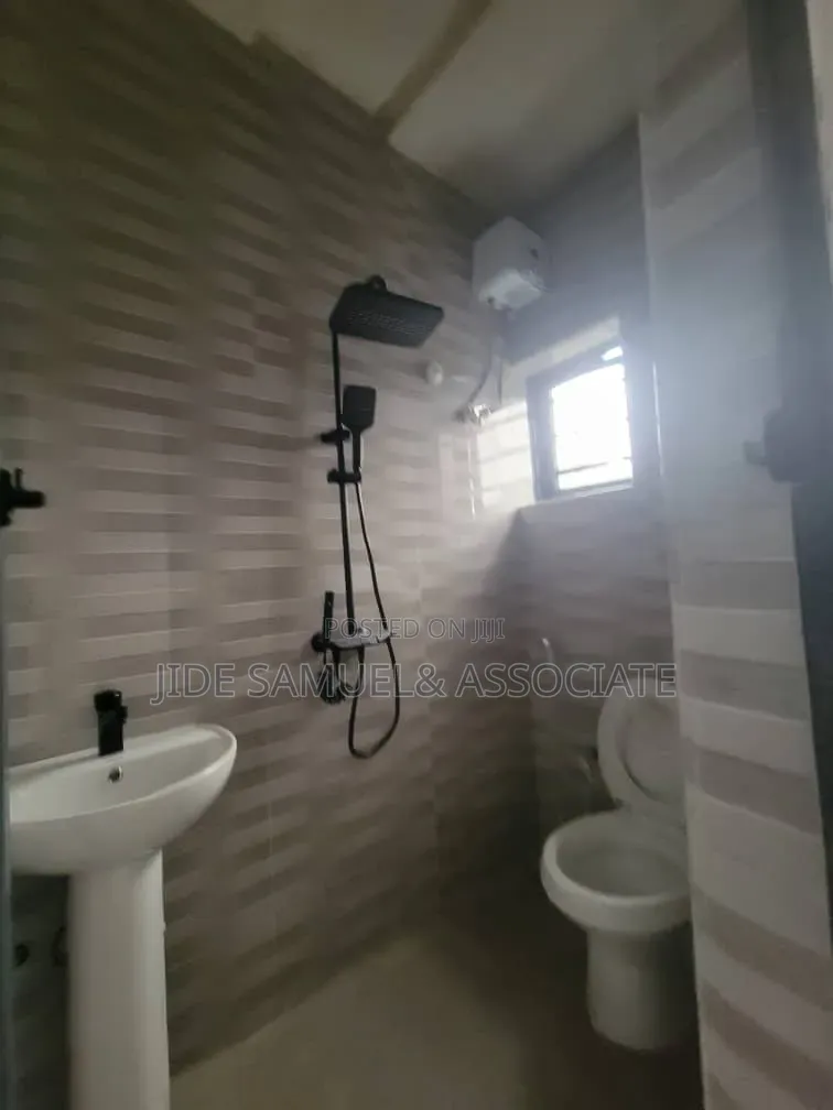 Furnished Mini Flat in Ayobo for rent