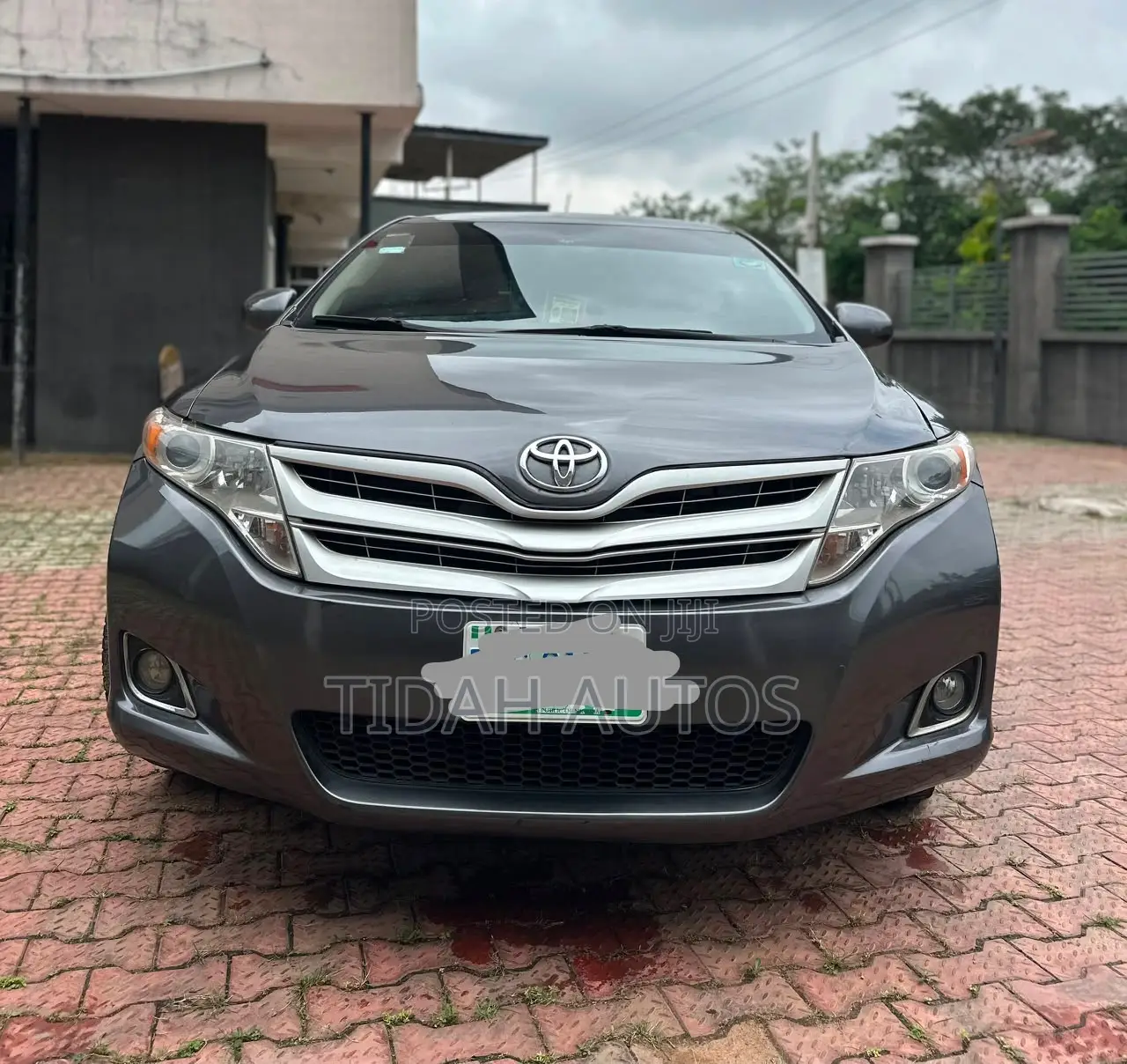 Toyota Venza XLE 2012 Gray