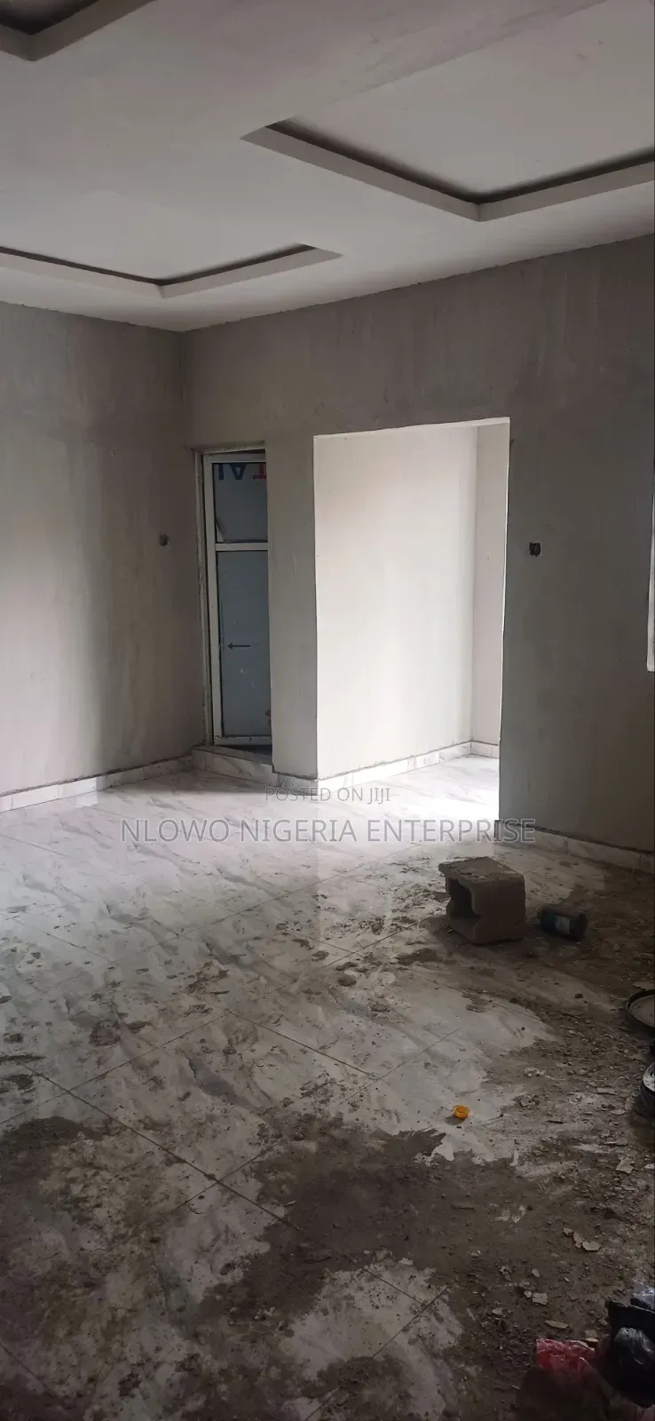 3bdrm Block of Flats in Odedola Estate, Kilo for rent