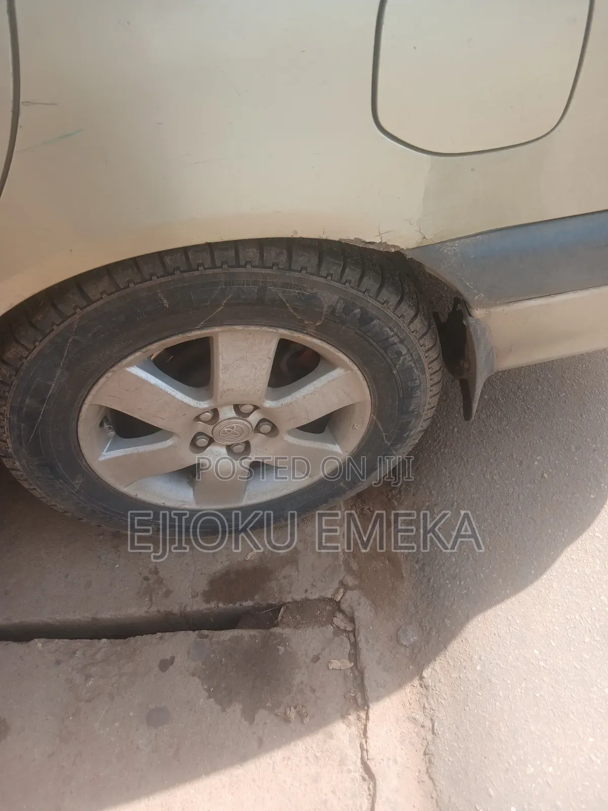 Toyota Avensis 2003 Gold