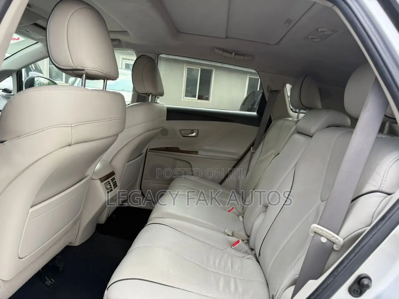 Toyota Venza AWD 2010 Silver