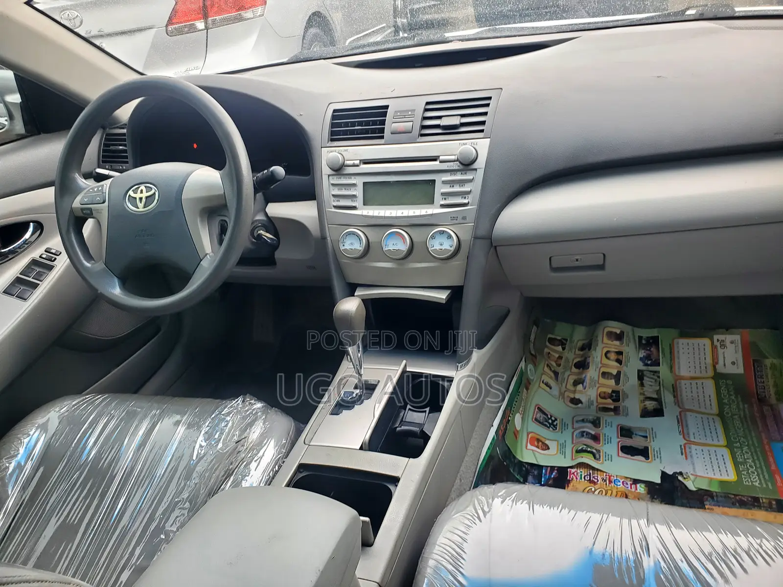 Toyota Camry LE 4dr Sedan (2.5L 4cyl 6A) 2011 Silver