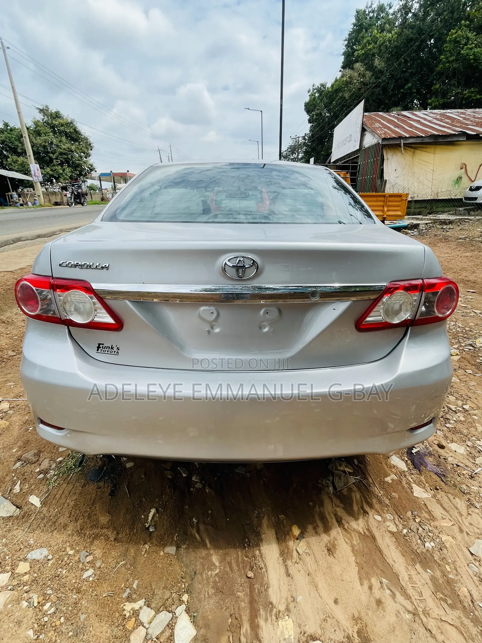 Toyota Corolla 2012 Silver