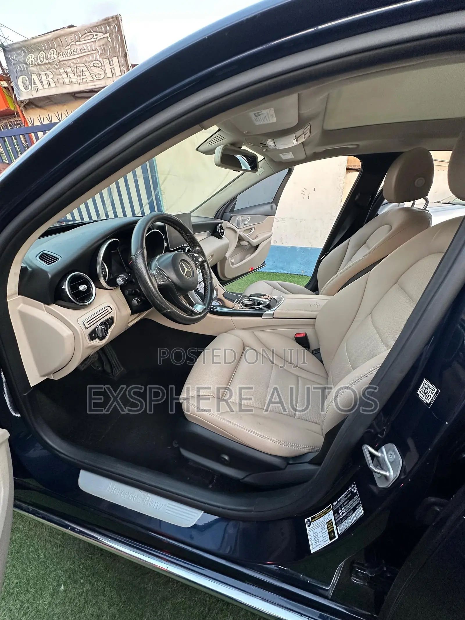 Mercedes-Benz C300 2017 Blue
