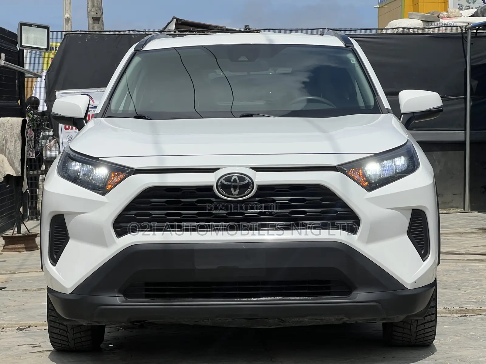 Toyota RAV4 2020 White
