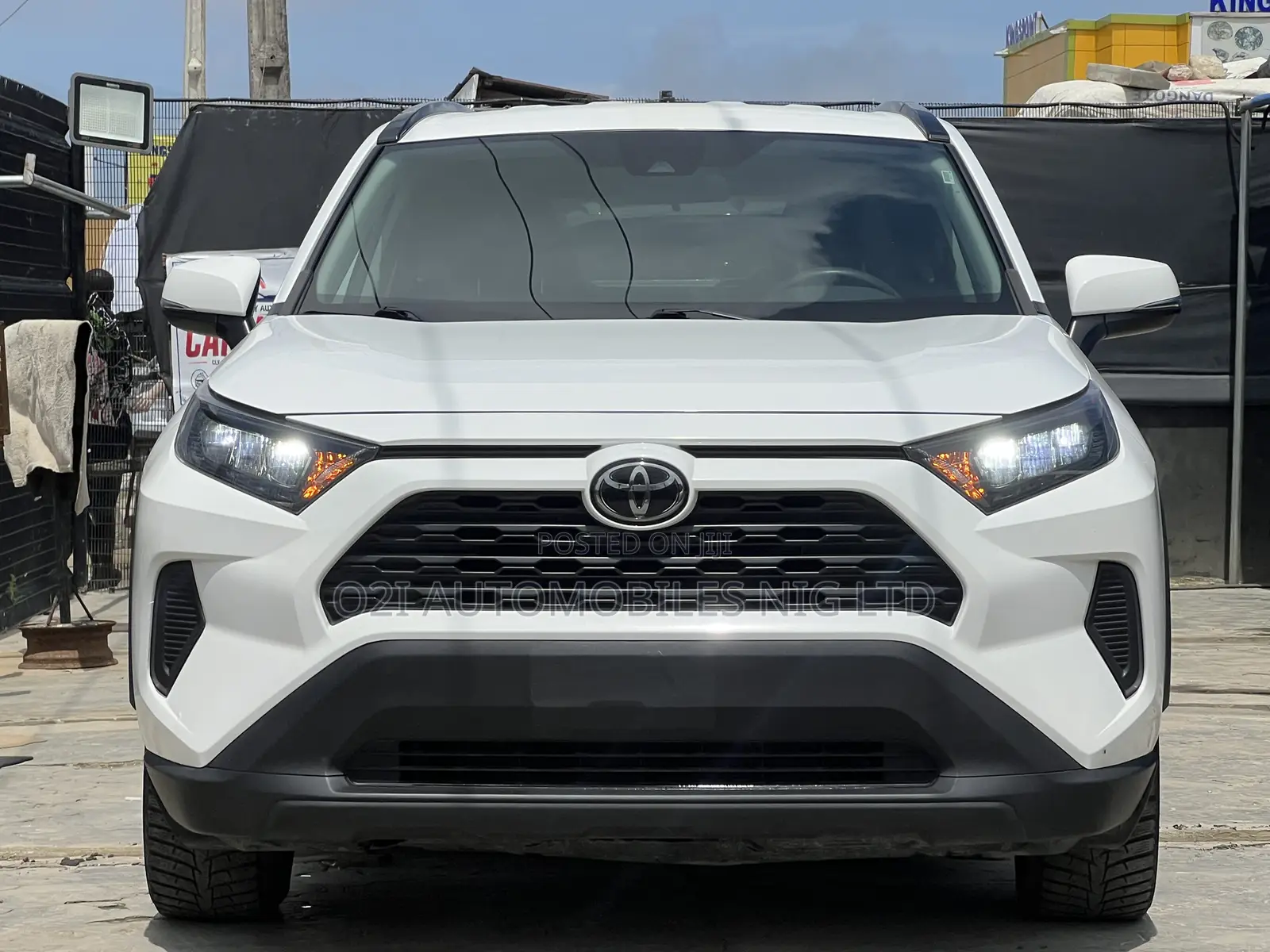 Toyota RAV4 2020 White