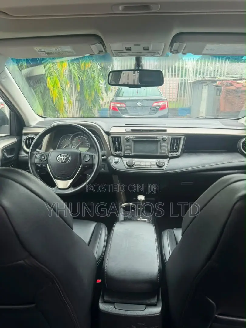 Toyota RAV4 Limited AWD (2.5L 4cyl 6A) 2016 Gray