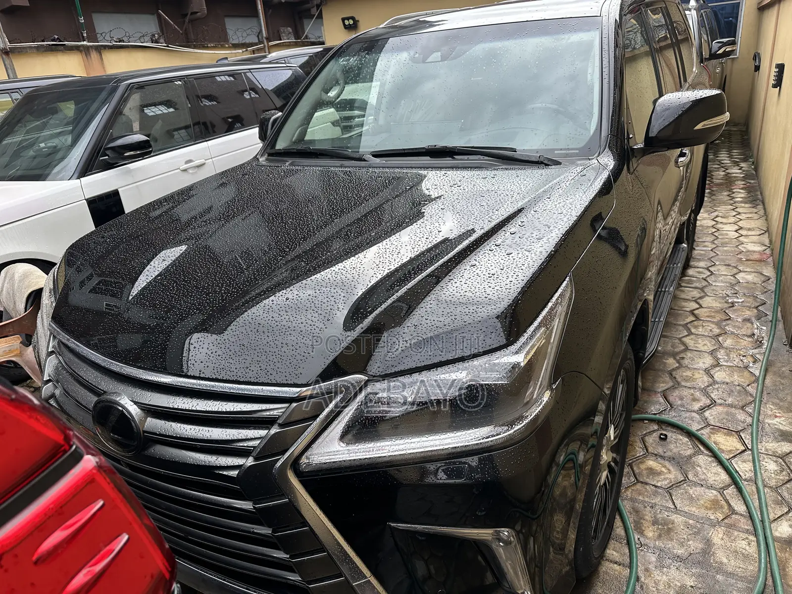 Lexus LX 570 (5 seats) AWD 2020 Black
