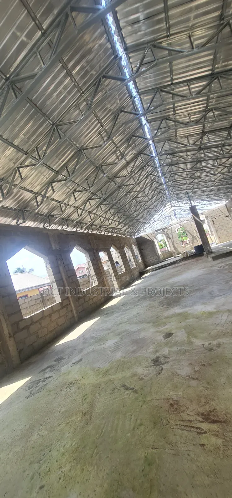 Steel Roof Trusses System Complete Fabrication, Aluminium Installation