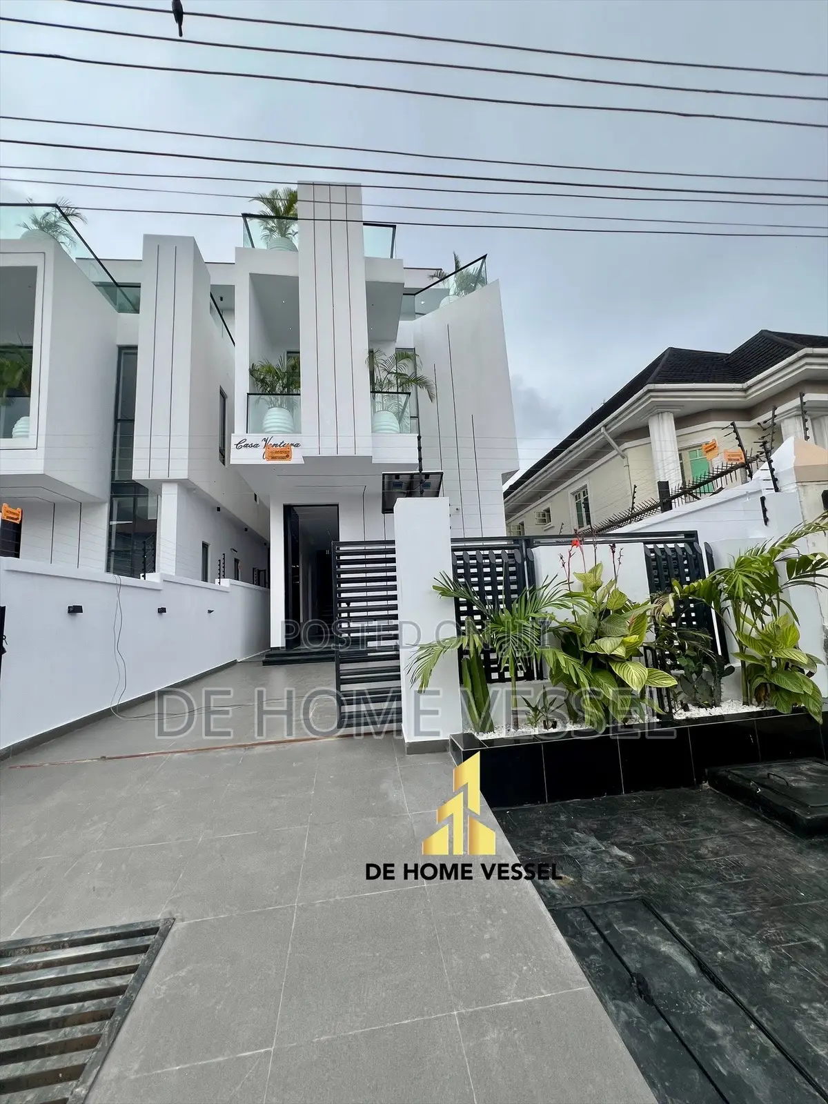 5bdrm Duplex in Ikate for sale