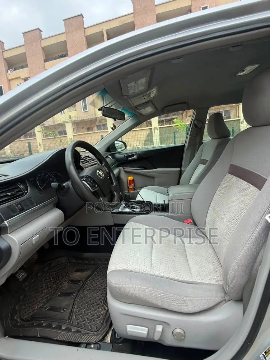 Toyota Camry 2014 Silver