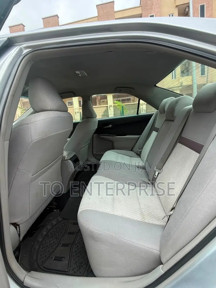 Toyota Camry 2014 Silver