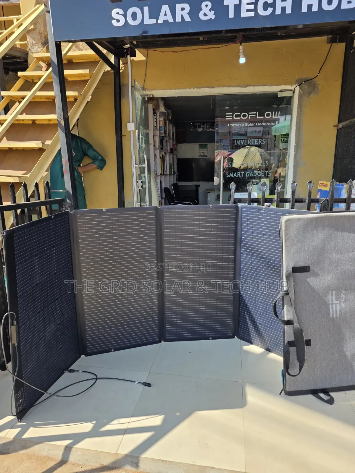 EcoFlow 400W Portable Foldable Solar Panel (2 Months Old)