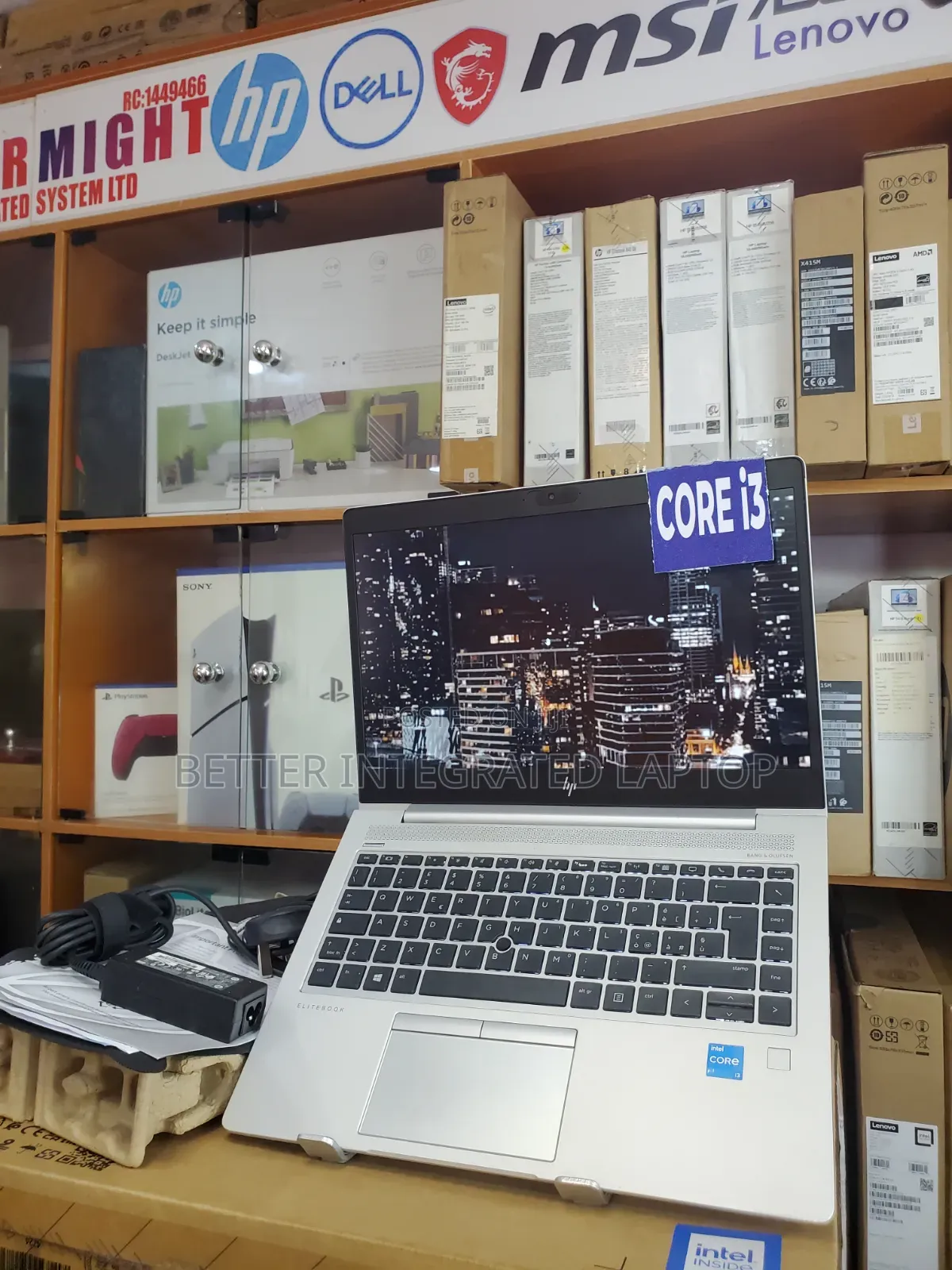 New Laptop HP EliteBook 840 G5 4GB Intel Core i3 SSD 256GB