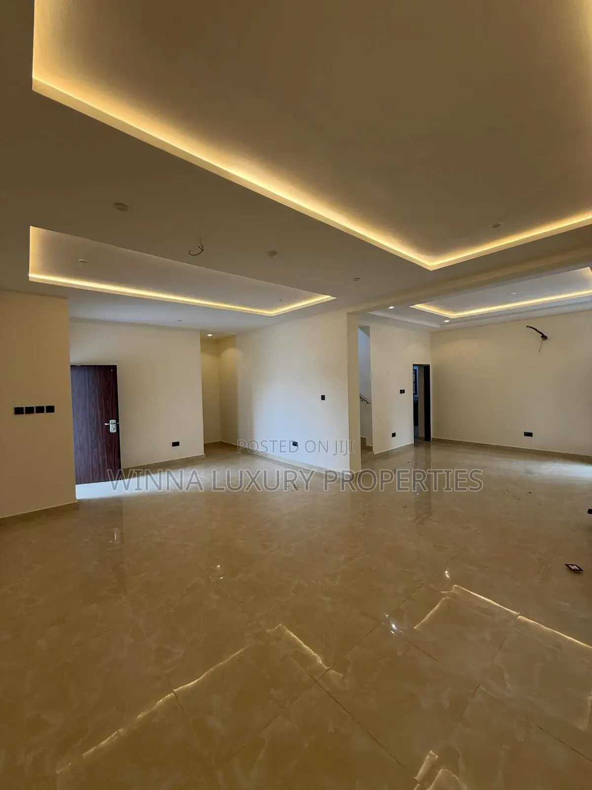 5bdrm Townhouse / Terrace in Guzape for rent