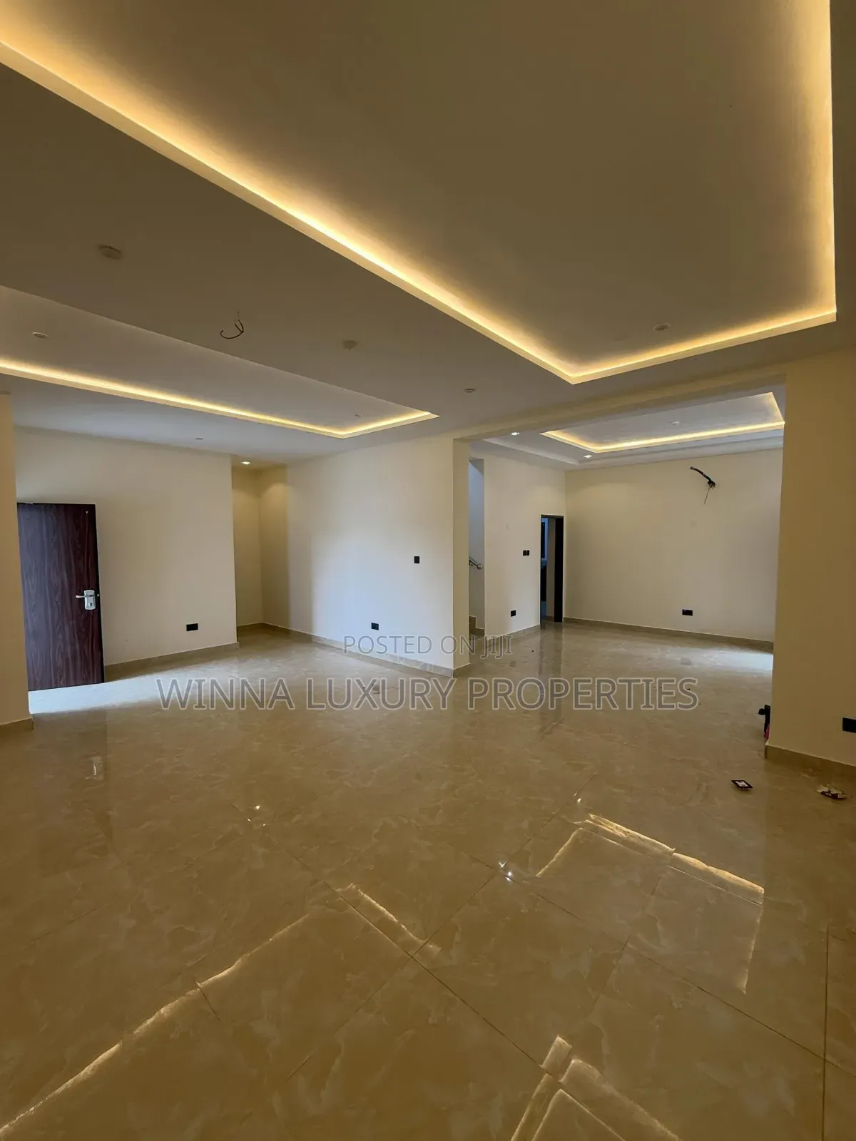 5bdrm Townhouse / Terrace in Guzape for rent