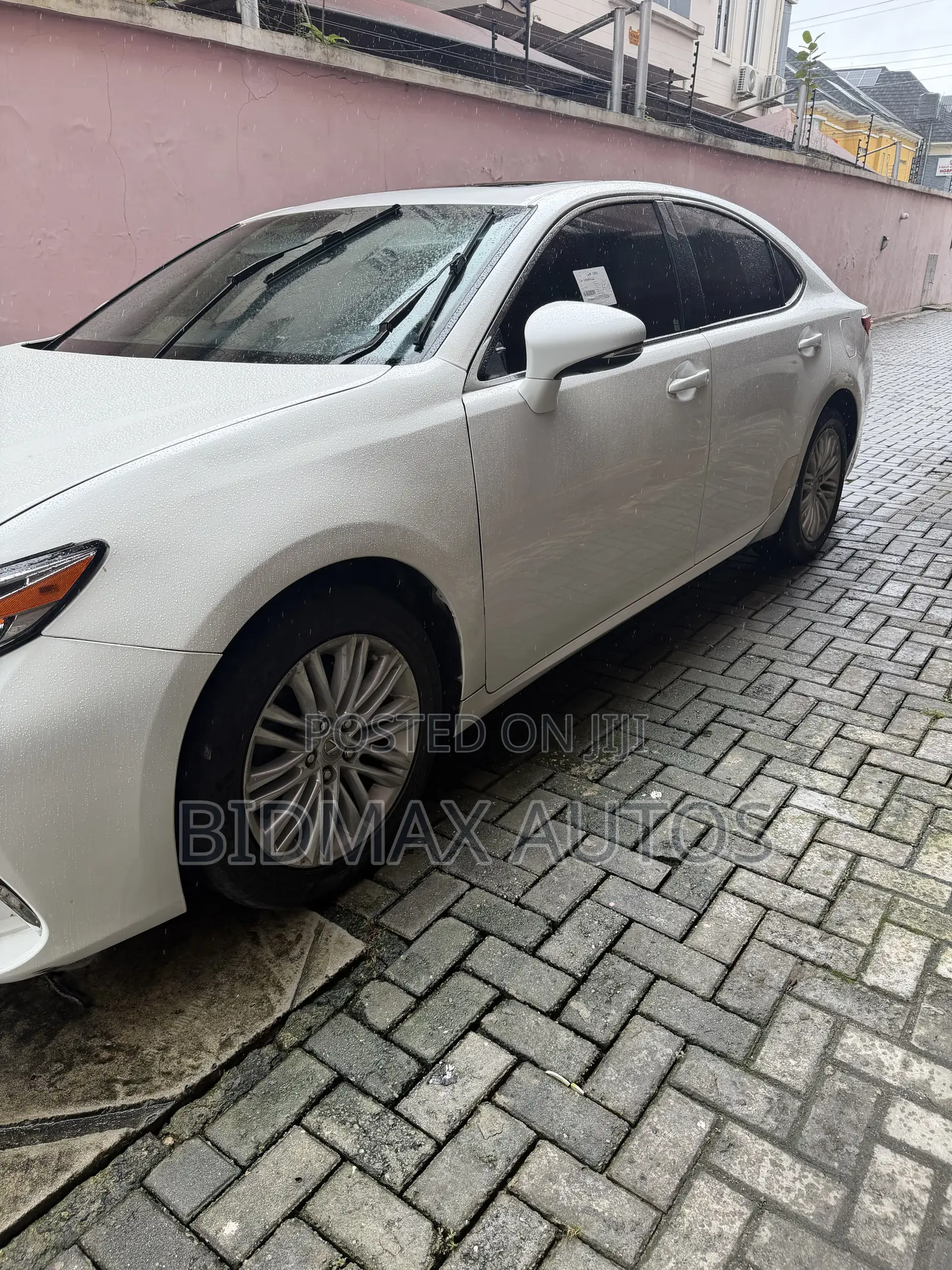 Lexus ES 350 FWD 2015 White