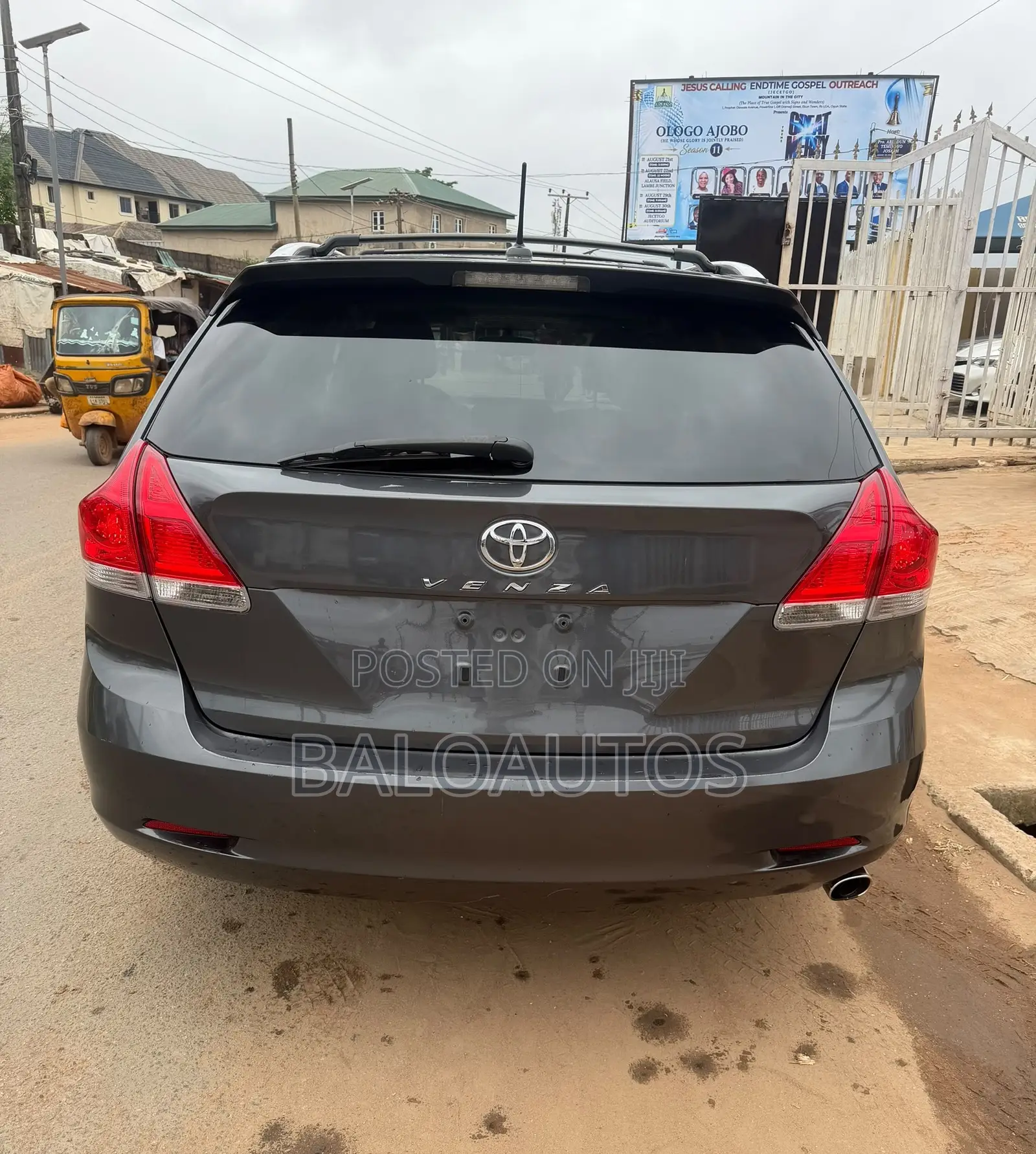 Toyota Venza AWD 2010 Gray