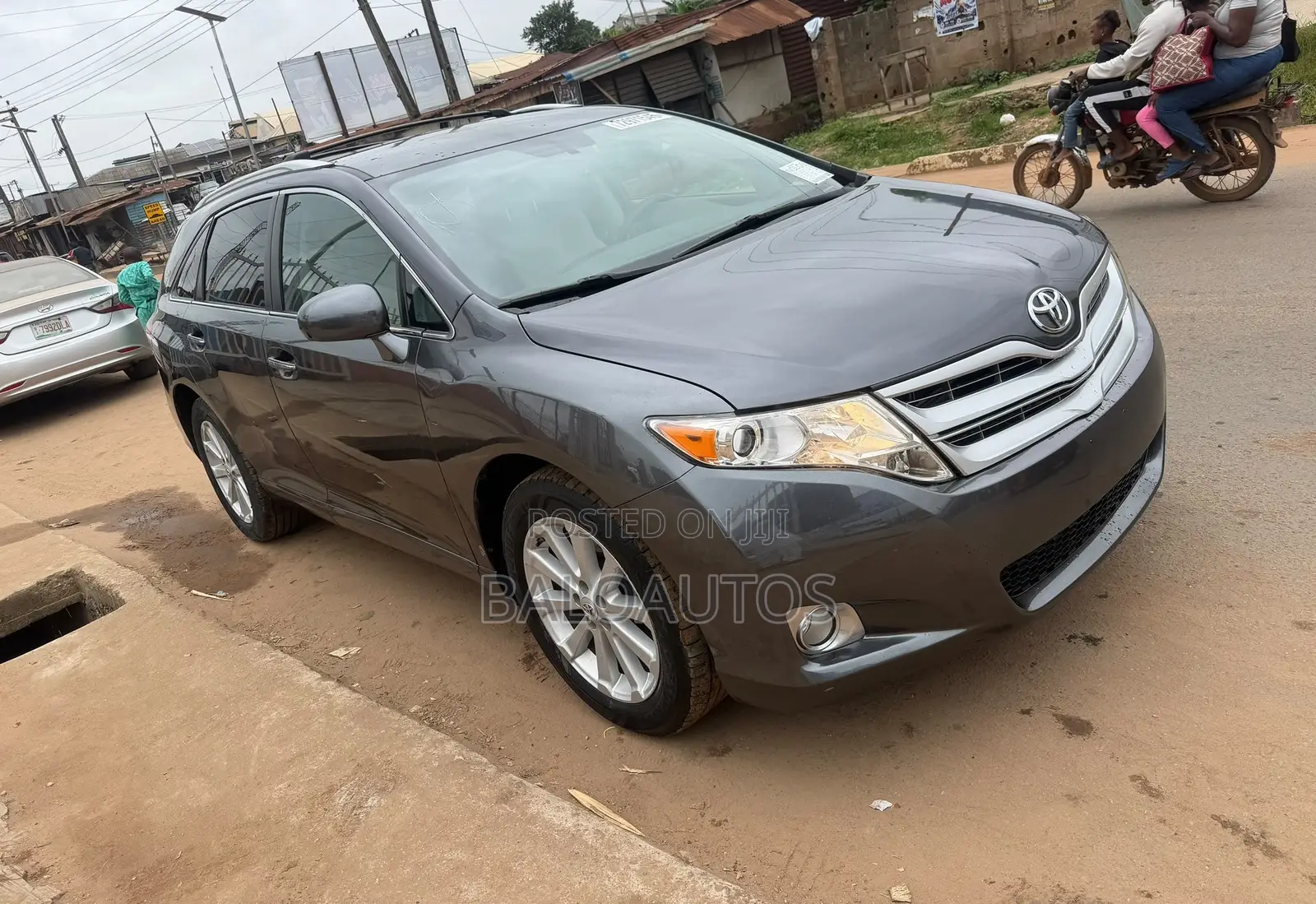 Toyota Venza AWD 2010 Gray