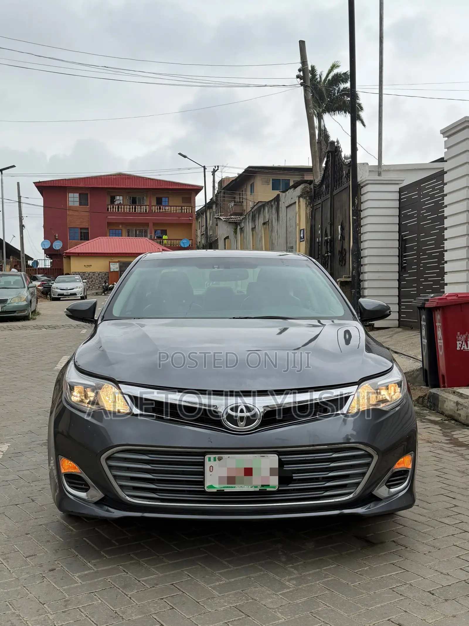 Toyota Avalon XLE Premium 4dr Sedan (3.5L 6cyl 6A) 2015 Gray