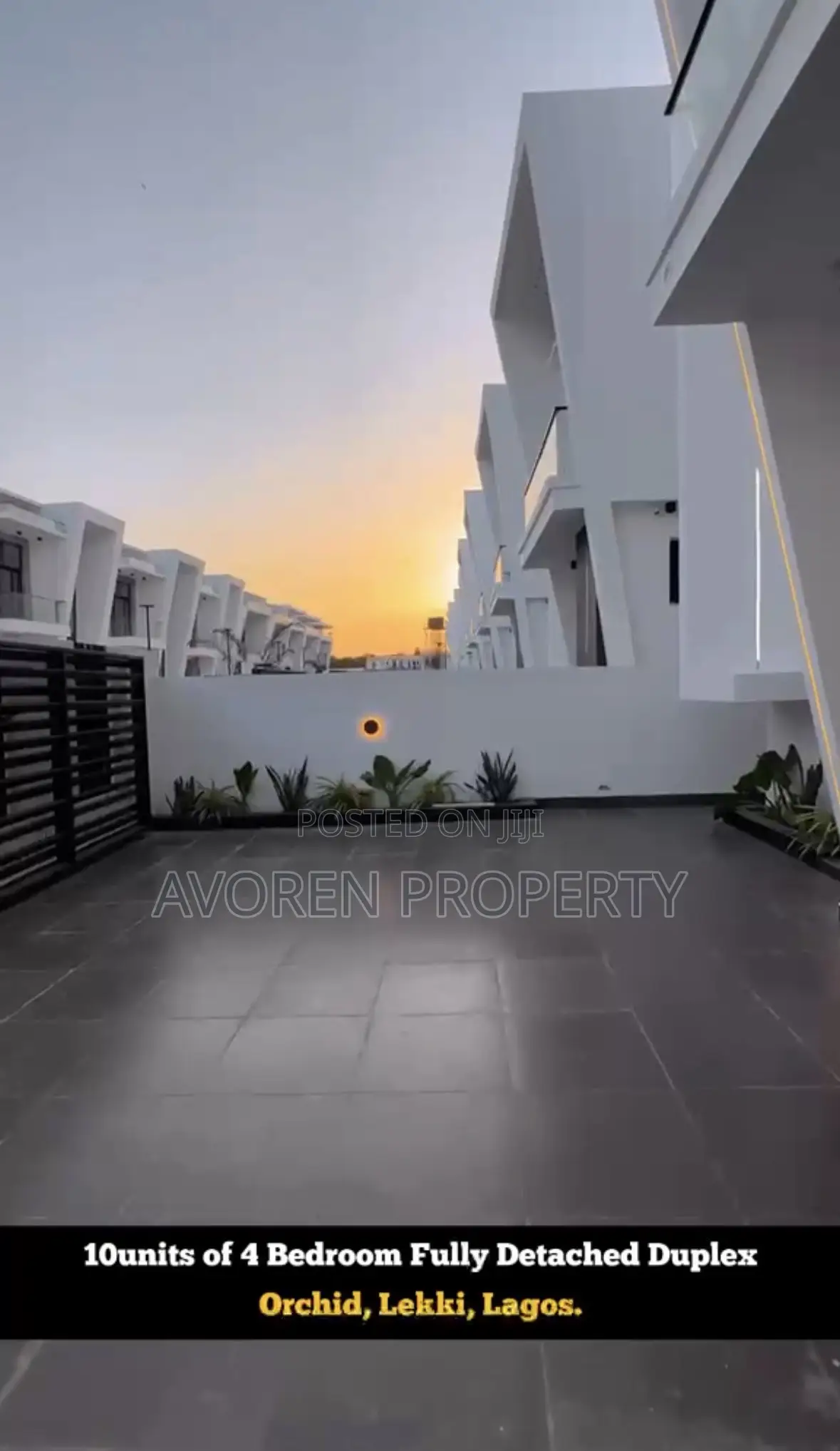 Furnished 4bdrm Apartment in Lekki Phase 2 for sale