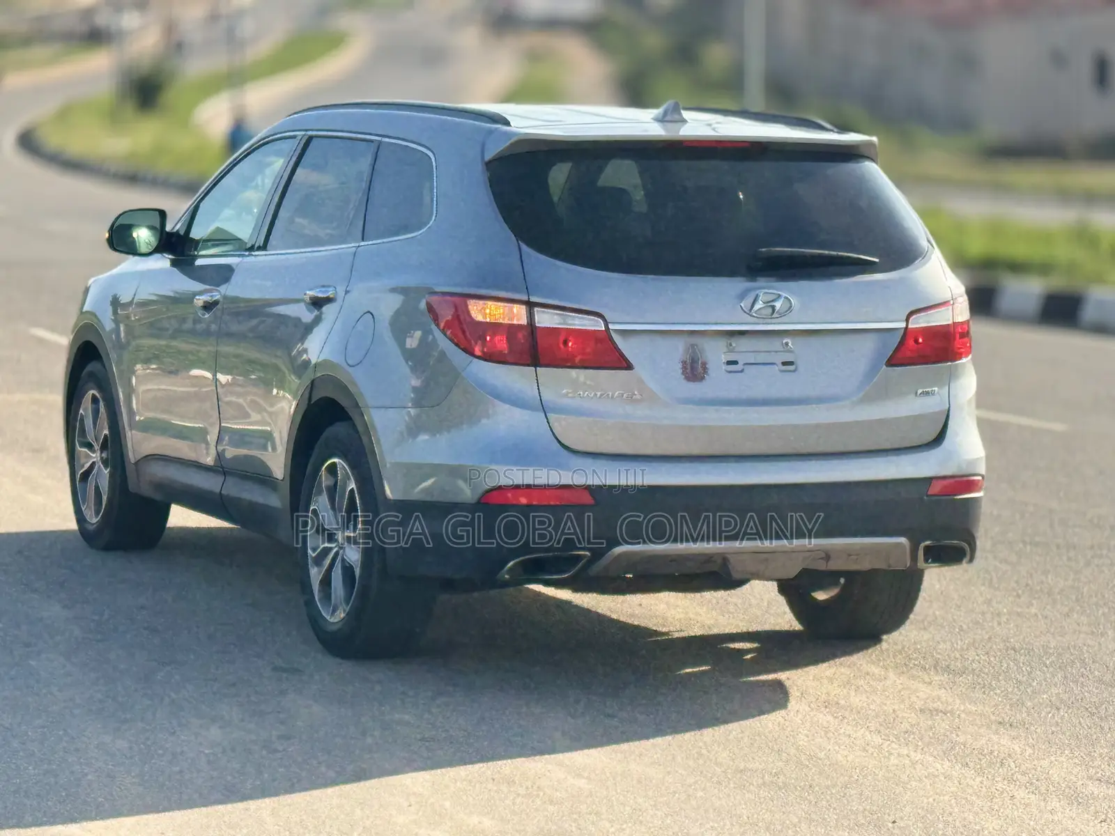 Hyundai Santa Fe GLS 4dr SUV AWD (3.3L 6cyl 6A) 2015 Gray