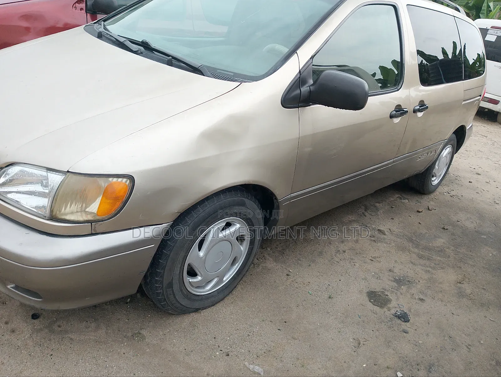 Toyota Sienna LE 2002 Gold