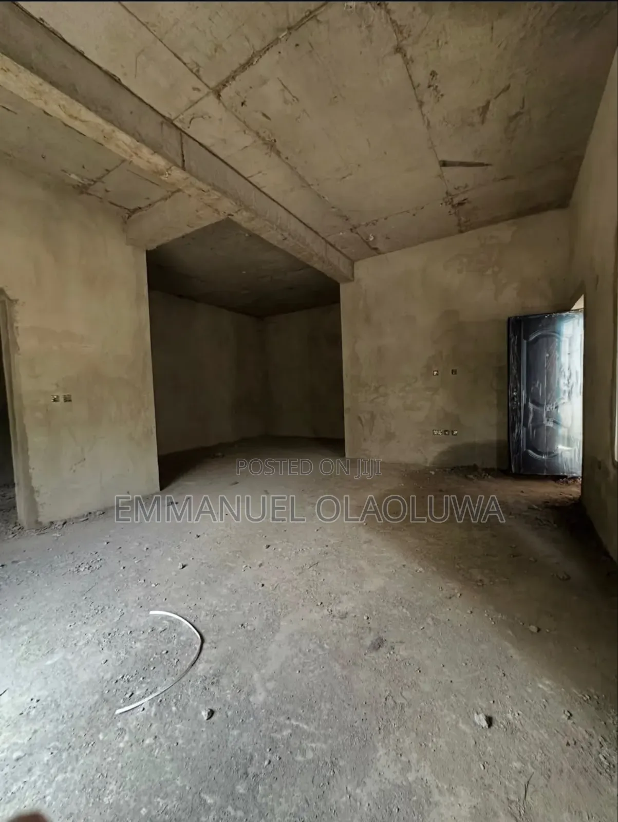 4bdrm Duplex in Life Camp for sale