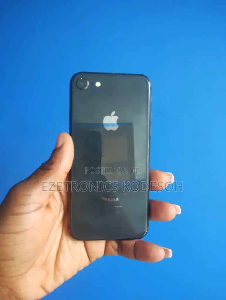 Apple iPhone 8 64 GB Black