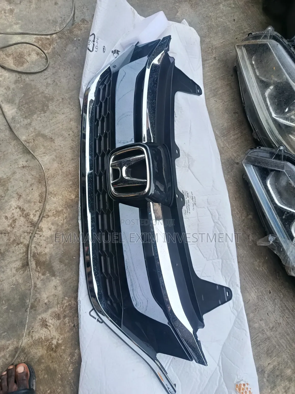 Front Grille Honda CR-V 2016