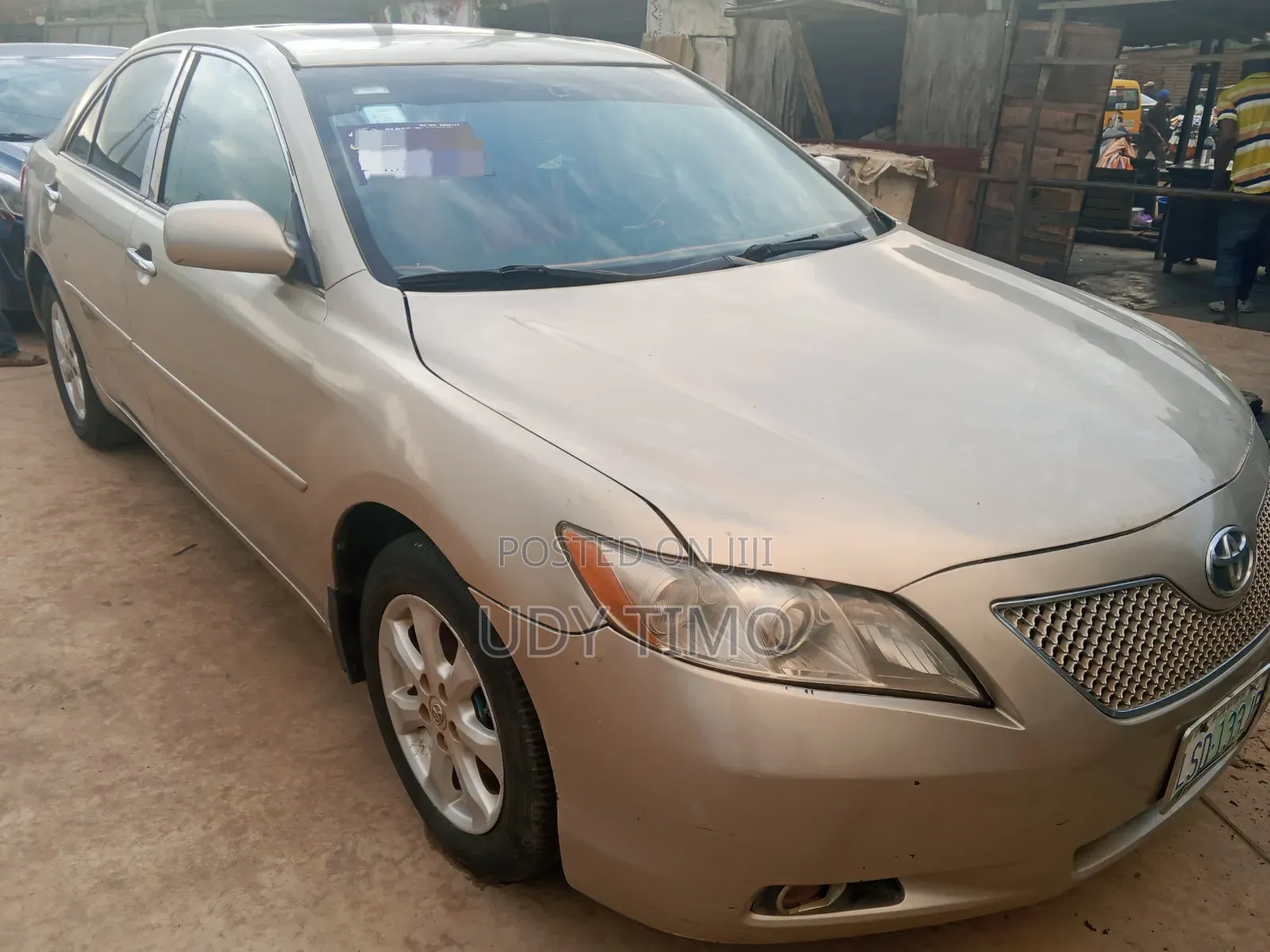 Toyota Camry 2009 Gold