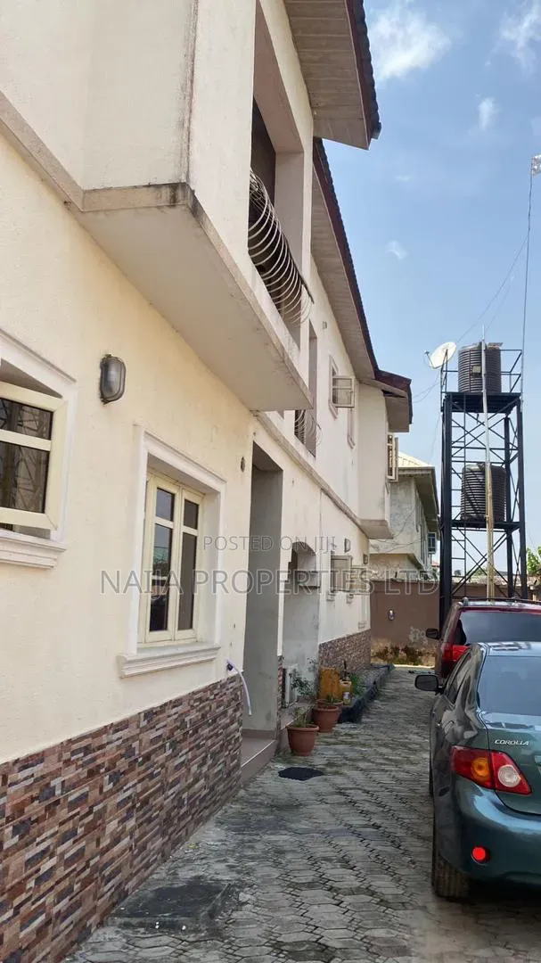 3bdrm Block of Flats in Thera Peace Zone, Sangotedo for sale