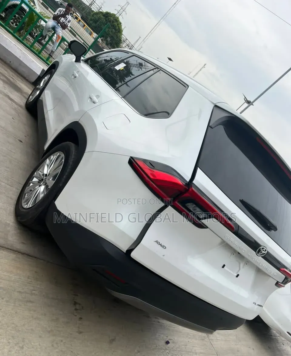 Toyota Grand Highlander 2024 White