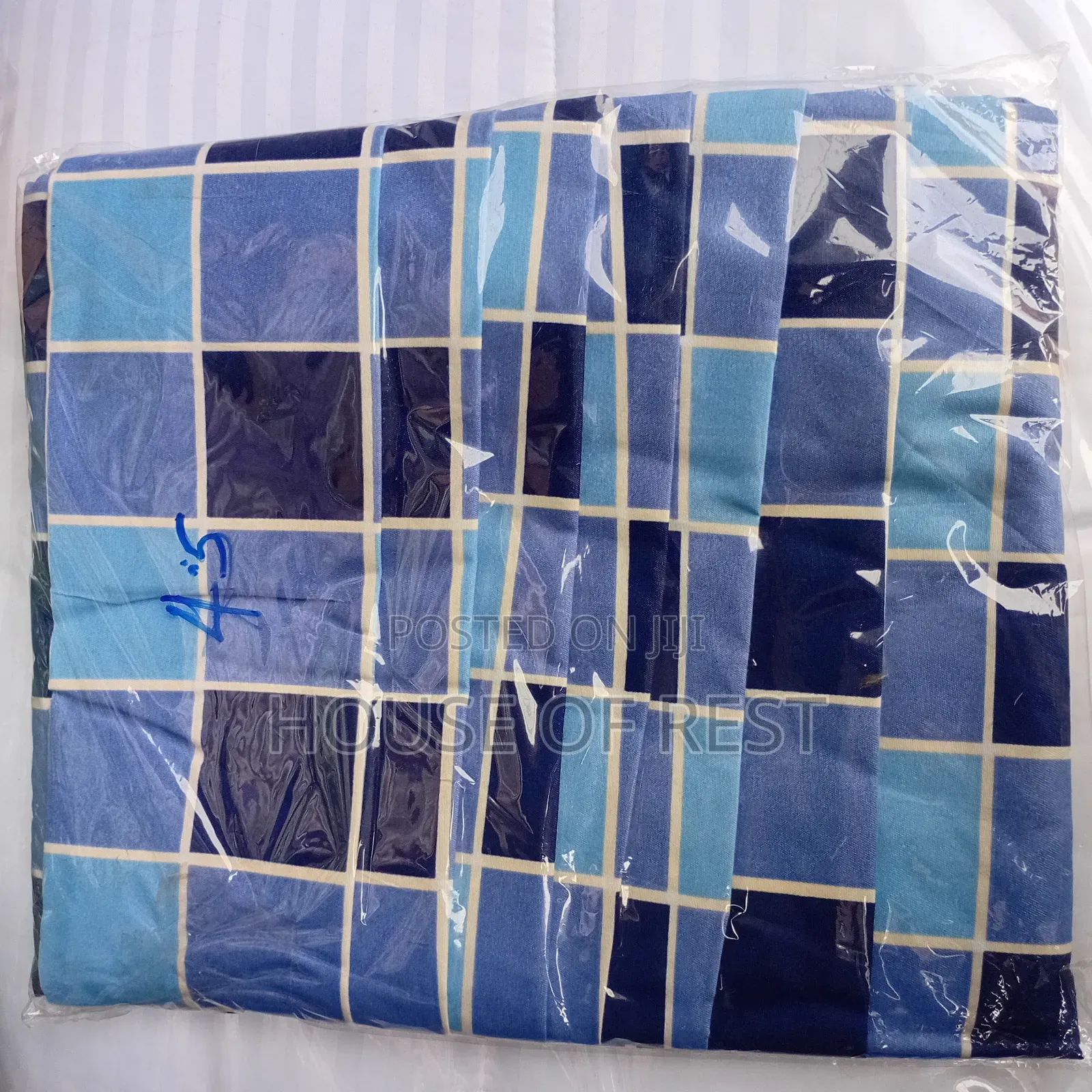 Beautiful 4.5 Bed Sheet