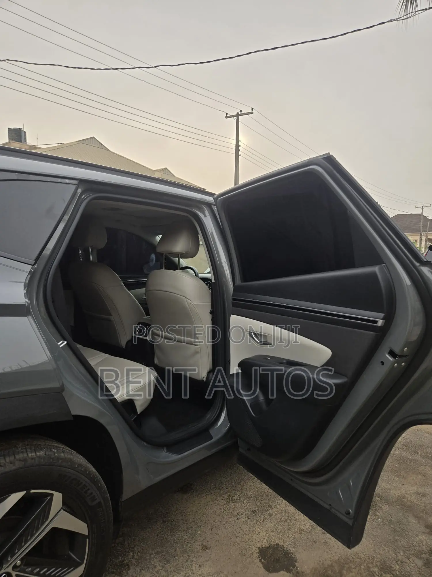 Hyundai Tucson 2024 Gray