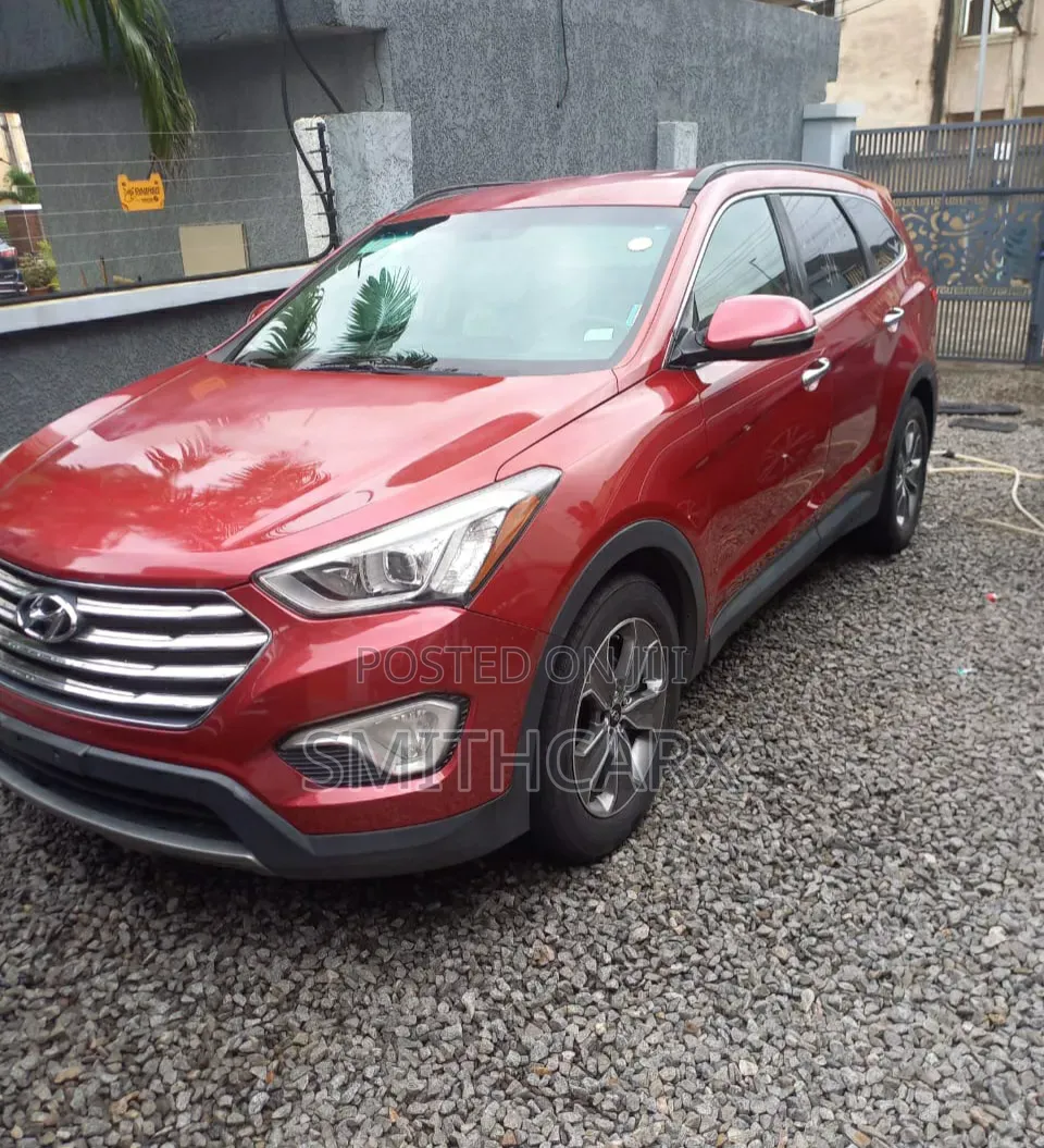 Hyundai Santa Fe 2013 Red