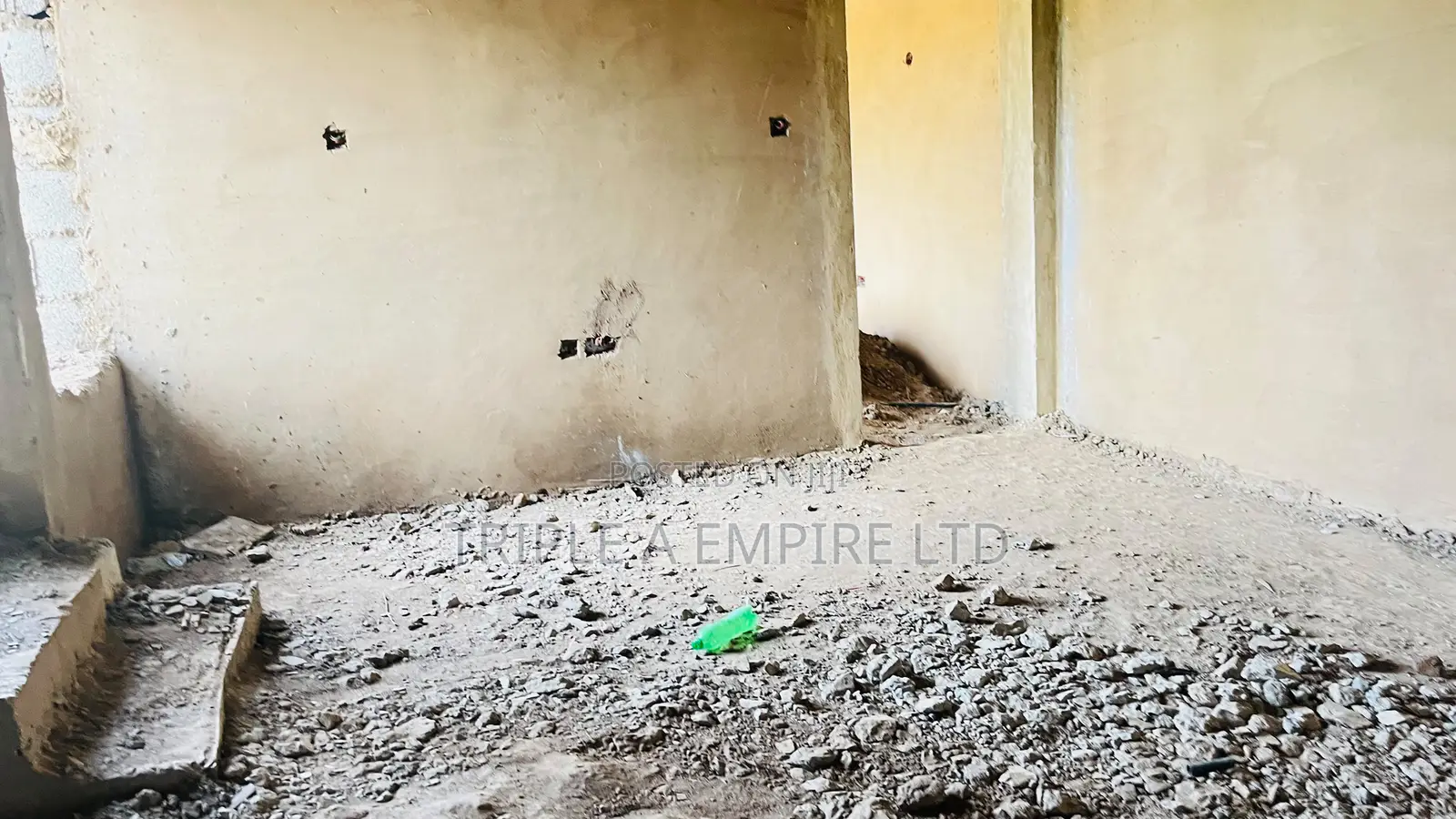 3bdrm Block of Flats in Life Camp for sale