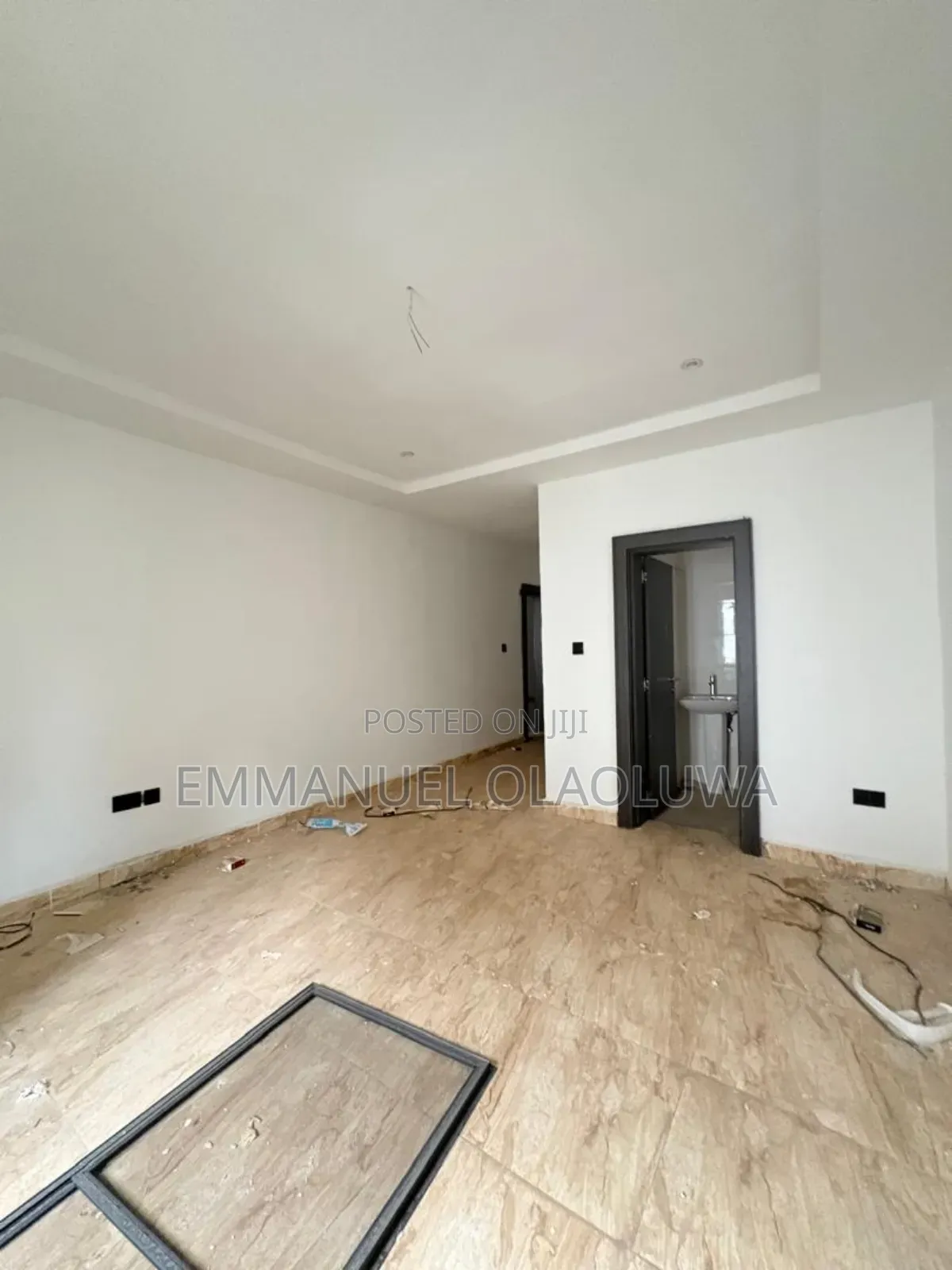 3bdrm Block of Flats in Mabushi for sale