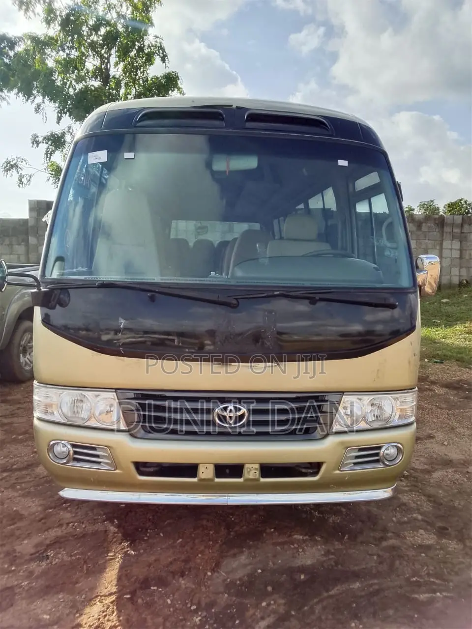 Toyota Coaster 2015 Gold
