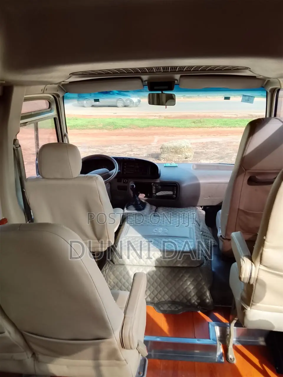 Toyota Coaster 2015 Gold