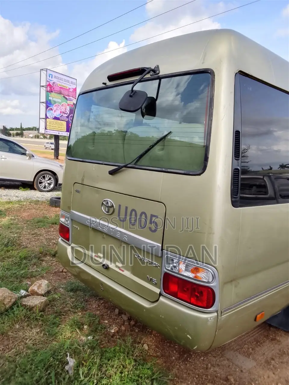 Toyota Coaster 2015 Gold