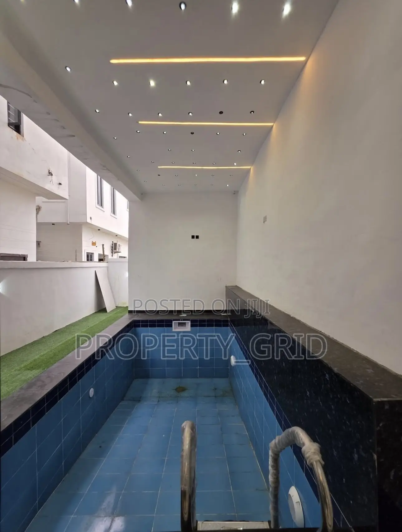 5bdrm Duplex in Chevron Estate, Lekki for sale