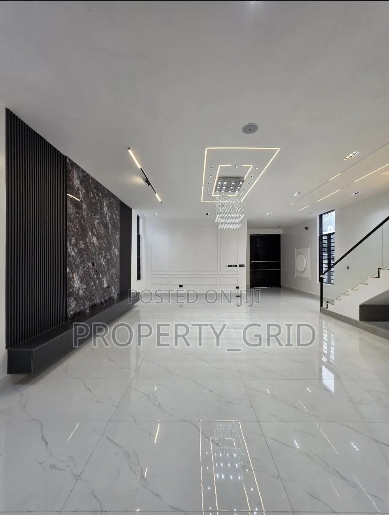5bdrm Duplex in Chevron Estate, Lekki for sale