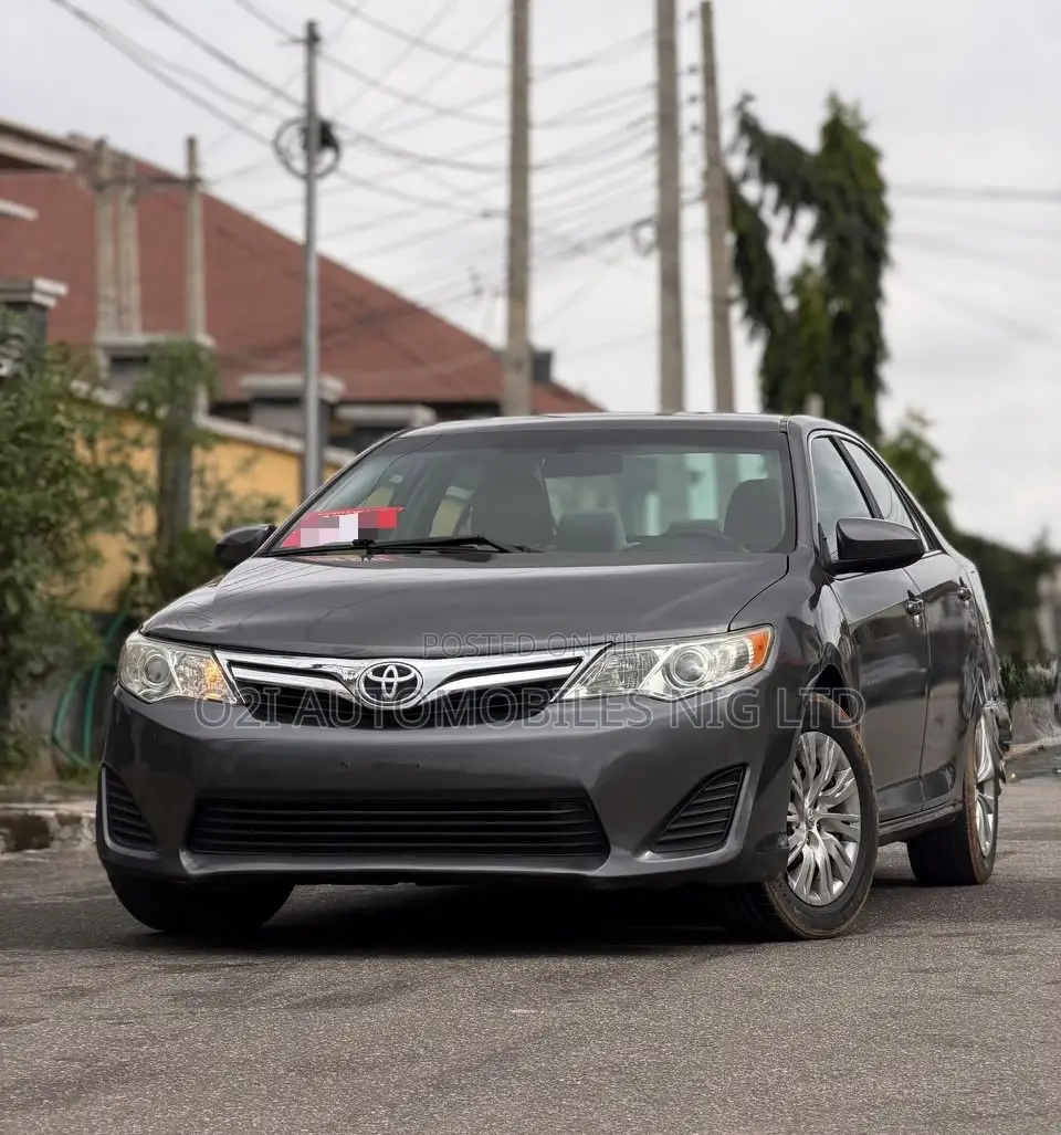 Toyota Camry 2013 Gray