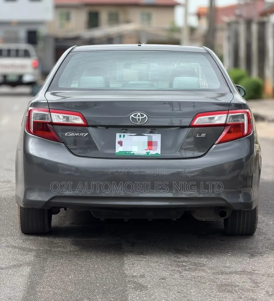 Toyota Camry 2013 Gray