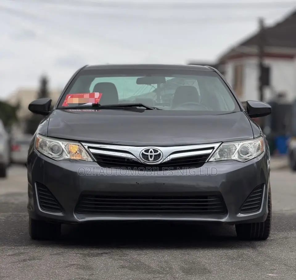 Toyota Camry 2013 Gray