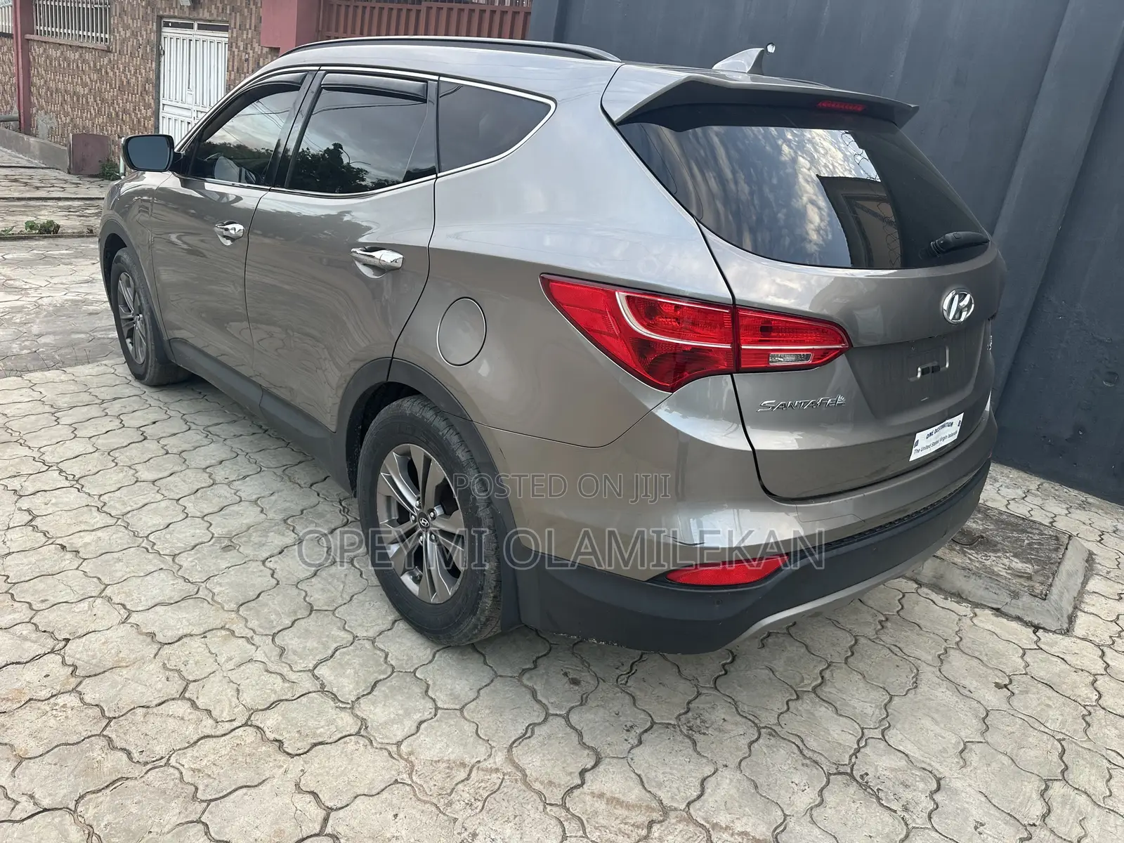 Hyundai Santa Fe Limited 4dr SUV (3.3L 6cyl 6A) 2015 Gray