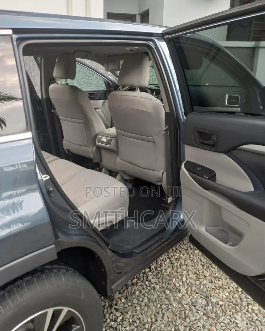 Toyota Highlander 2020 Blue