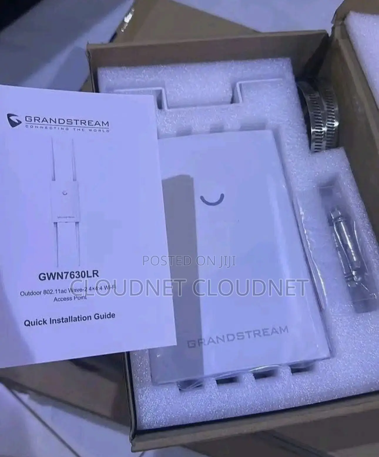 Grandstream GWN7630LR Outdoor Long-Range Wi-Fi Access Point