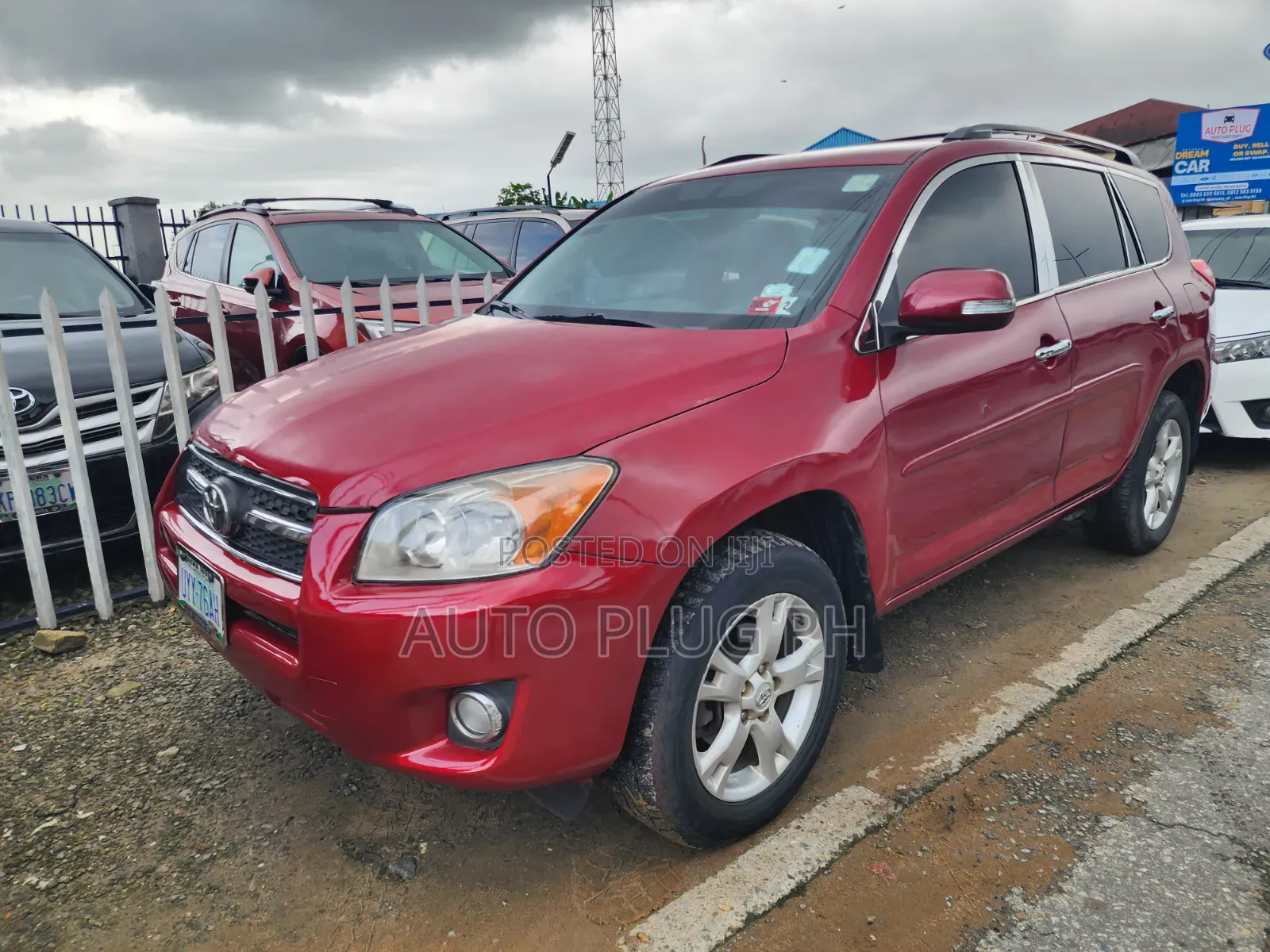 Toyota RAV4 2012 Red